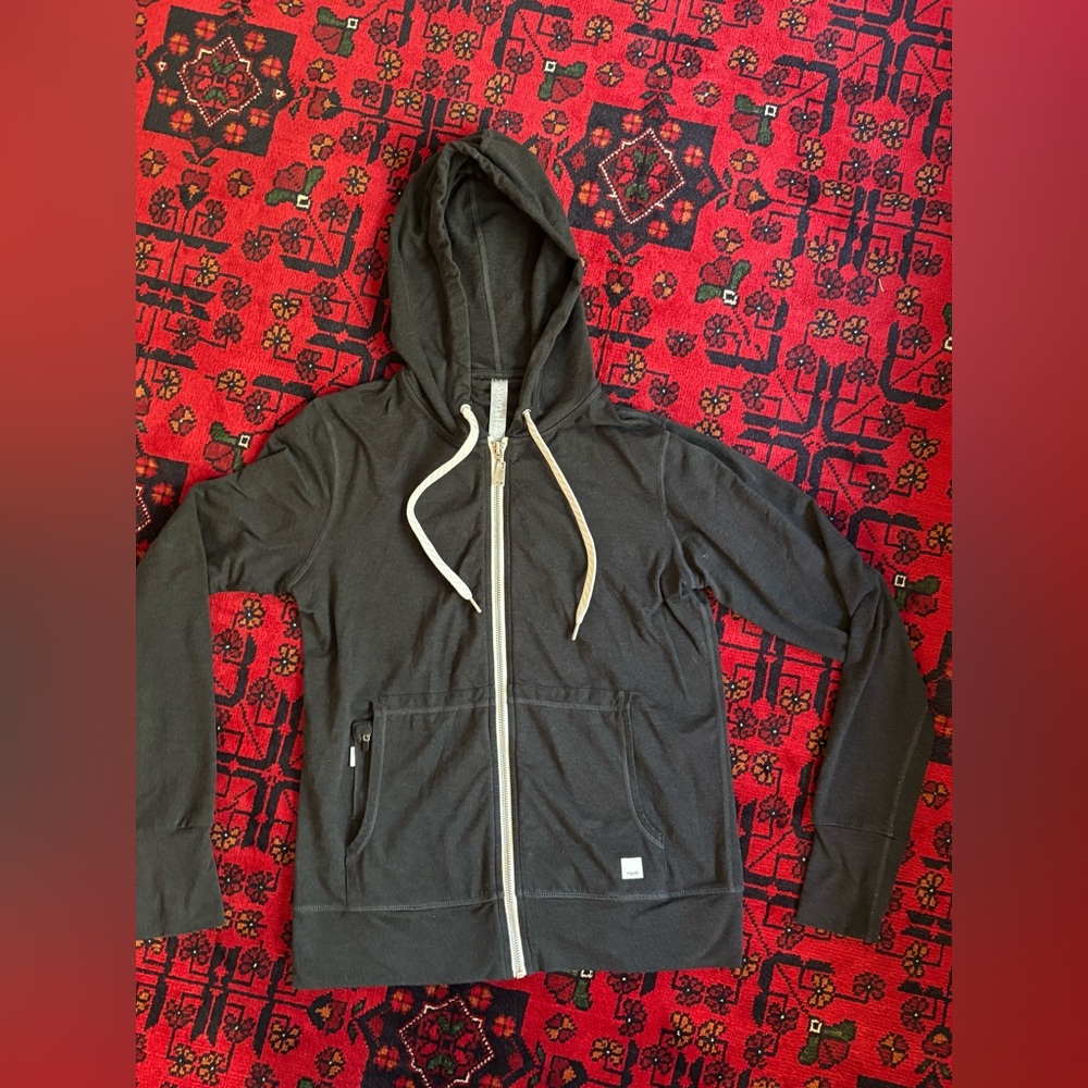 Vuori black zip hoodie, size XS, great condition